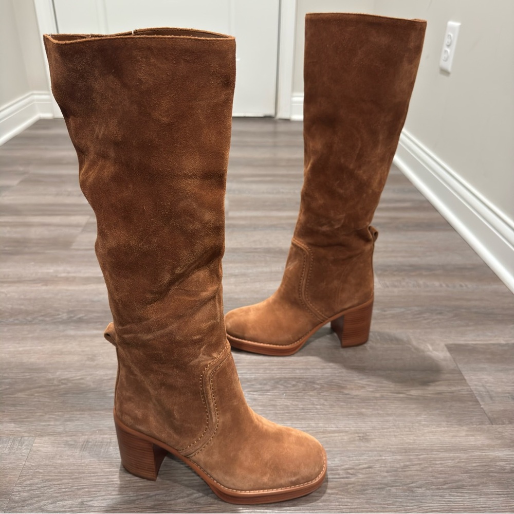 Michael Kors Hayden Suede Tan Boots in Luggage